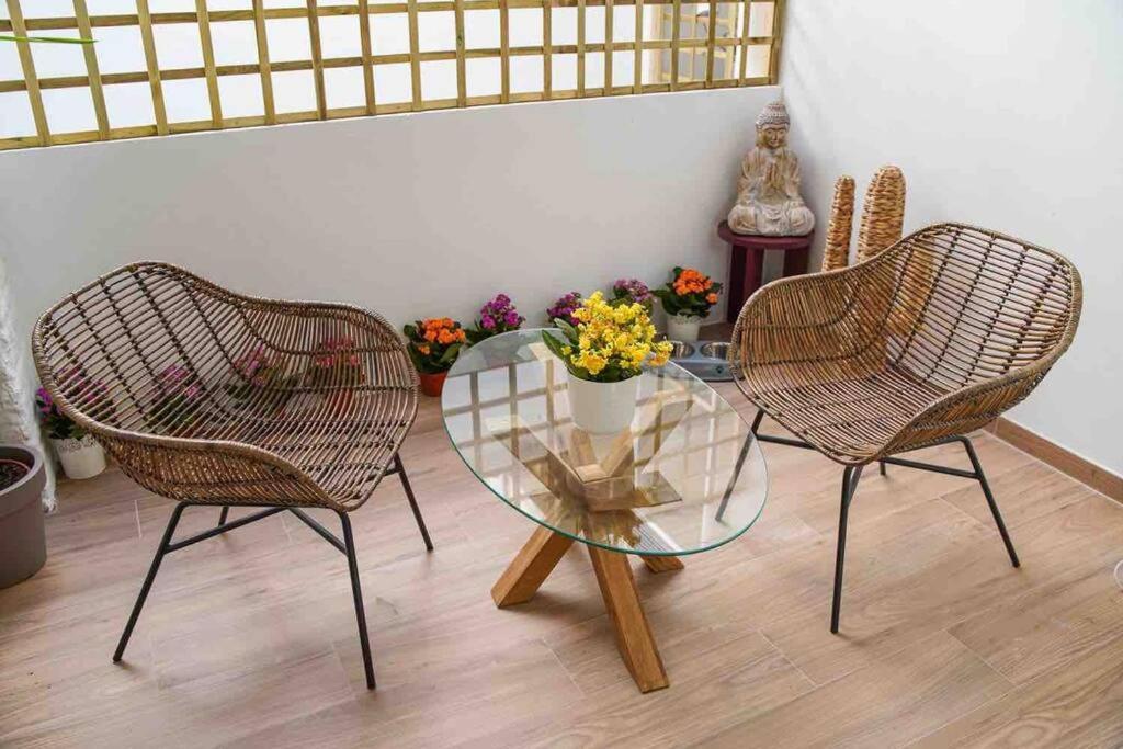 Chic Avec Terrasse, Lumineux Et Calme 2 Apartamento *