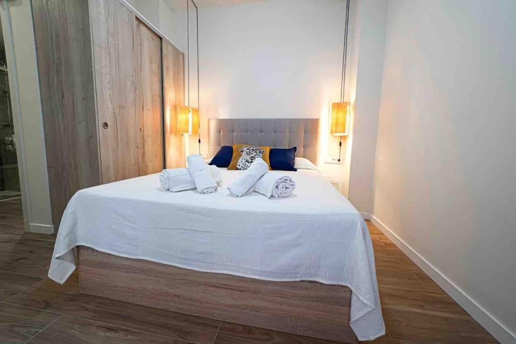 Apartment Chic Avec Terrasse, Lumineux Et Calme 2