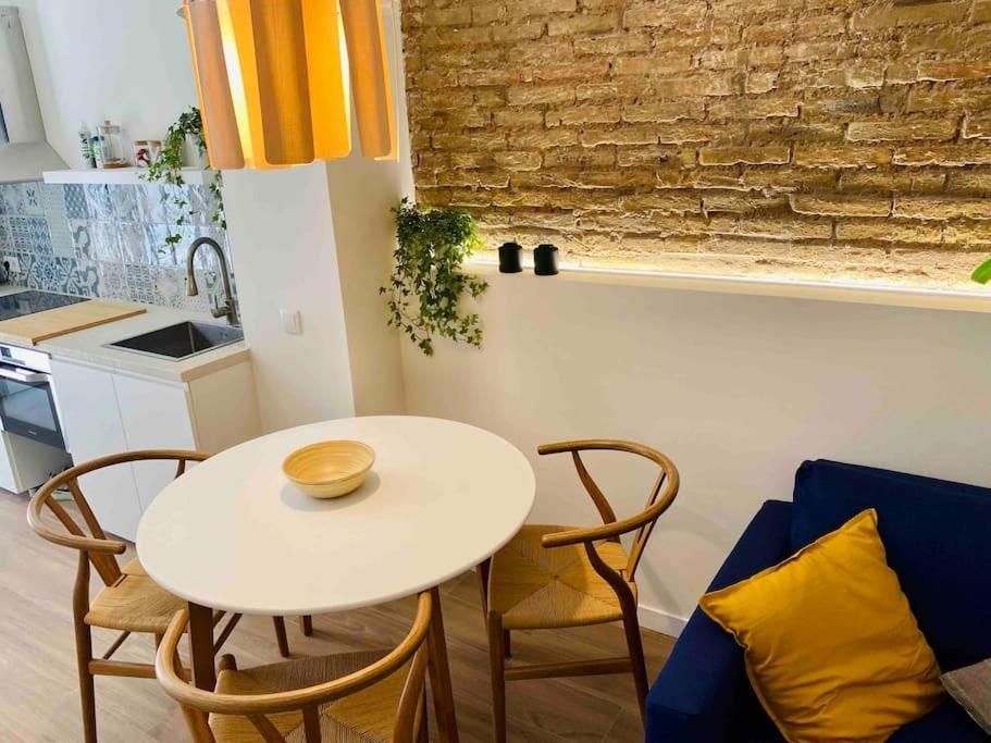 Chic Avec Terrasse, Lumineux Et Calme 2 Appartement Valence
